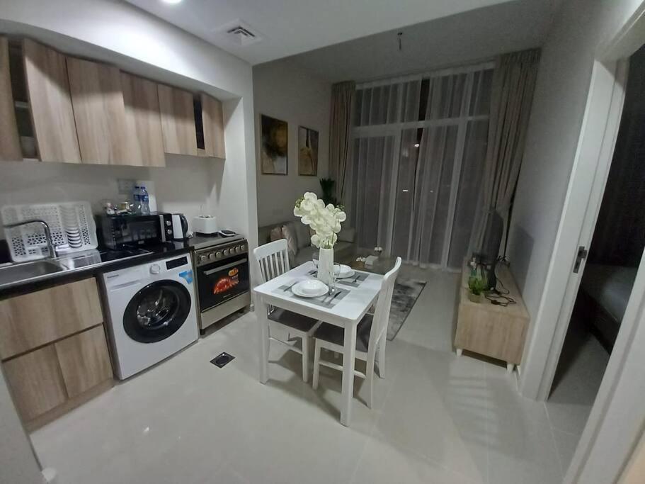 Stonetree - Furnished 1br In Golf A Apartment